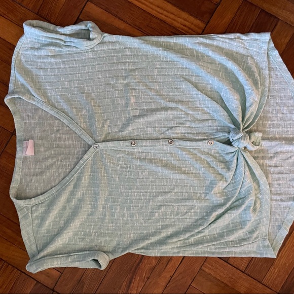 New top - Picture 3 of 4